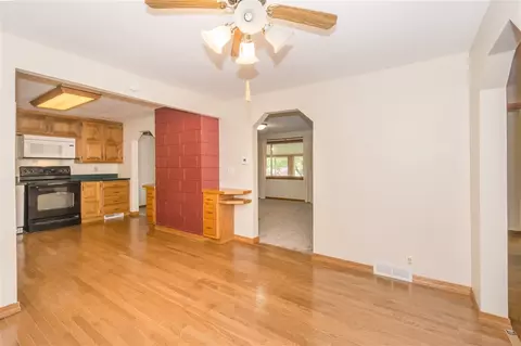 2558 Independence Ave, Waterloo, IA 50703 photo 16
