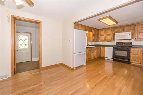 2558 Independence Ave, Waterloo, IA 50703 photo 17