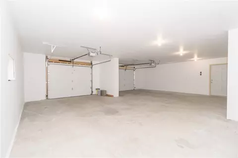 2558 Independence Ave, Waterloo, IA 50703 photo 27