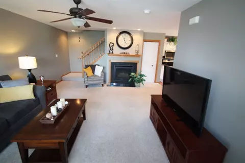 2106 Cord Rdg, Waterloo, IA 50701 photo 3