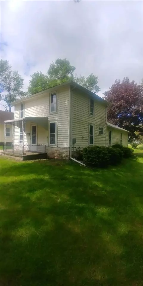 165 2nd St N, Maynard, IA 50655 photo 3