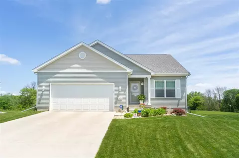 4420 Charm Dr, Waterloo, IA 50701 photo 1