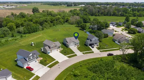 4420 Charm Dr, Waterloo, IA 50701 photo 3