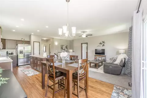 4420 Charm Dr, Waterloo, IA 50701 photo 10