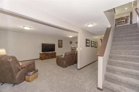 4420 Charm Dr, Waterloo, IA 50701 photo 21