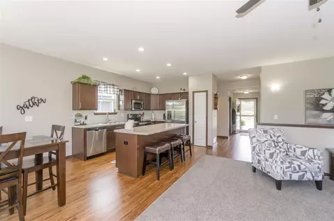 4420 Charm Dr, Waterloo, IA 50701 photo 9