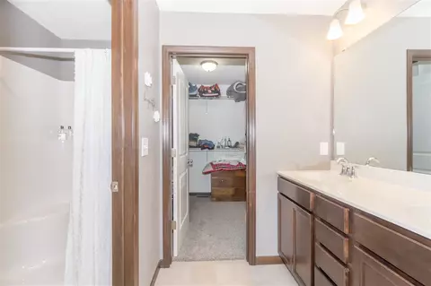 4420 Charm Dr, Waterloo, IA 50701 photo 18
