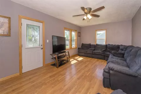 840 Maxwell St, Waterloo, IA 50701 photo 4