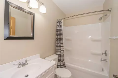 840 Maxwell St, Waterloo, IA 50701 photo 13