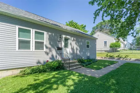 840 Maxwell St, Waterloo, IA 50701 photo 3