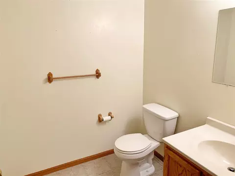 701 E Main St, Decorah, IA 52101 photo 15