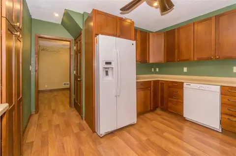 2804 Mcclain Dr, Cedar Falls, IA 50613 photo 8