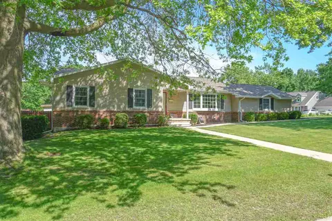 341 Longview Dr, Waterloo, IA 50701 photo 4