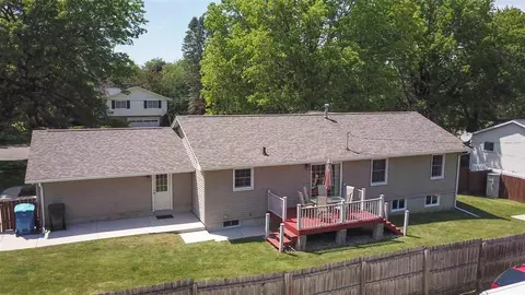 341 Longview Dr, Waterloo, IA 50701 photo 7