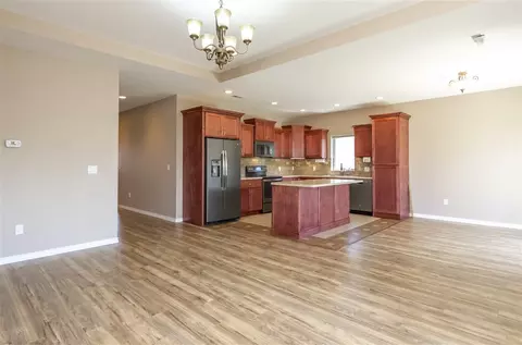 4110 Mockingbird Ln, Waterloo, IA 50702 photo 6