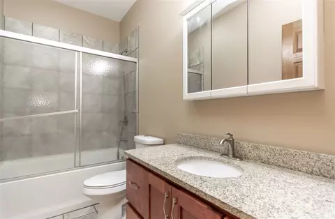 4110 Mockingbird Ln, Waterloo, IA 50702 photo 17