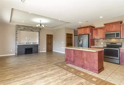 4110 Mockingbird Ln, Waterloo, IA 50702 photo 7