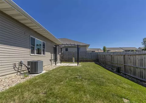 4110 Mockingbird Ln, Waterloo, IA 50702 photo 23