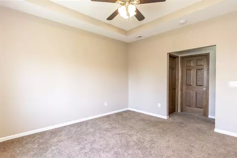 4110 Mockingbird Ln, Waterloo, IA 50702 photo 13