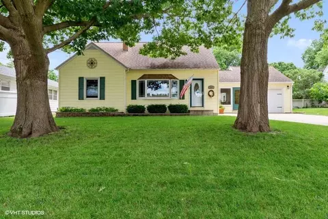 410 E Mitchell Ave, Waterloo, IA 50701 photo 1