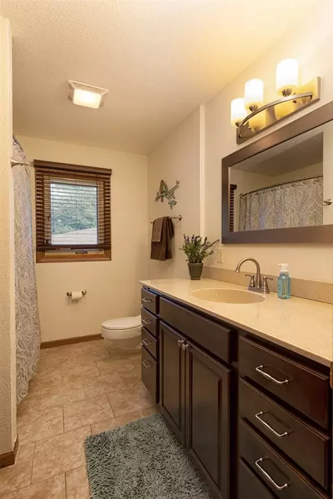 122 Devlin Cir, Cedar Falls, IA 50613 photo 16