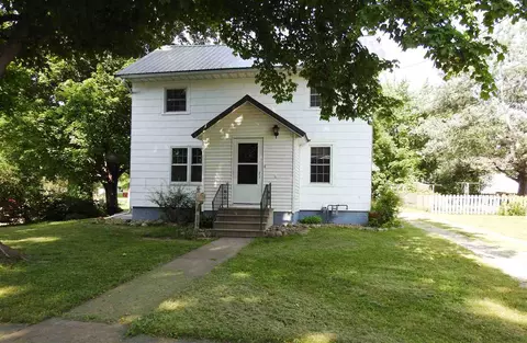 207 N Maple St, Sumner, IA 50674 photo 23