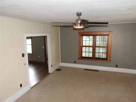 207 N Maple St, Sumner, IA 50674 photo 8
