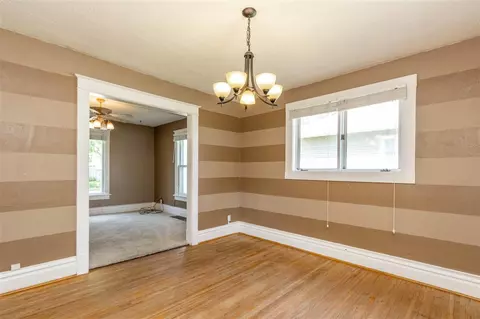 1204 Bertch Ave, Waterloo, IA 50702 photo 6