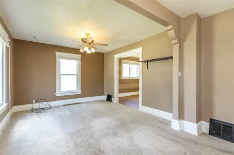 1204 Bertch Ave, Waterloo, IA 50702 photo 4