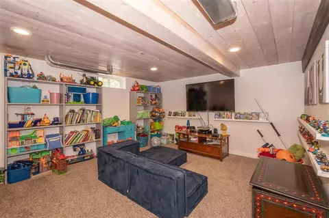348 Ivanhoe Rd, Waterloo, IA 50701 photo 21