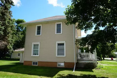 208 Hampton St, Rudd, IA 50471 photo 6