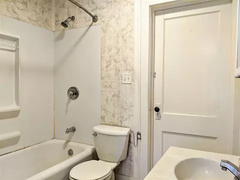 619 Maynard Ave, Waterloo, IA 50701 photo 9