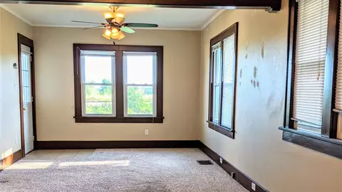 619 Maynard Ave, Waterloo, IA 50701 photo 3