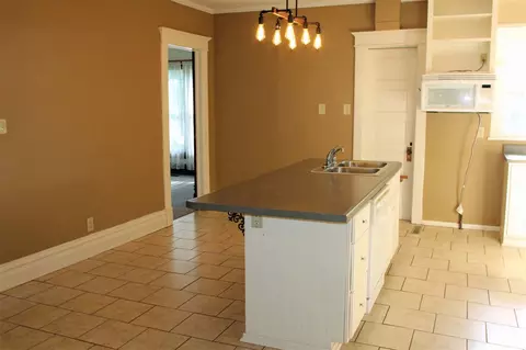 170 E Franklin St, Denver, IA 50622 photo 8