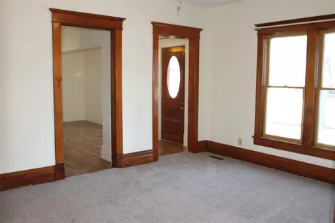 170 E Franklin St, Denver, IA 50622 photo 5
