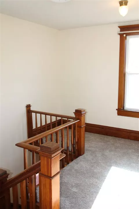 170 E Franklin St, Denver, IA 50622 photo 12