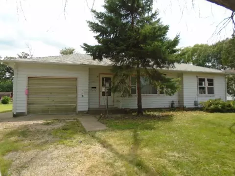 1127 Maynard Ave, Waterloo, IA 50701 photo 1