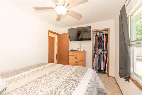 1122 Fleur Dr, Waterloo, IA 50701 photo 12