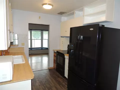 1521 E Mitchell Ave, Waterloo, IA 50702 photo 6