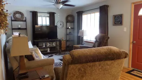 513 4th St, Gladbrook, IA 50635 photo 14