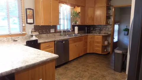 513 4th St, Gladbrook, IA 50635 photo 11