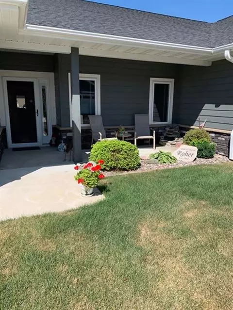 702 E Water St #3, Decorah, IA 52101 photo 2