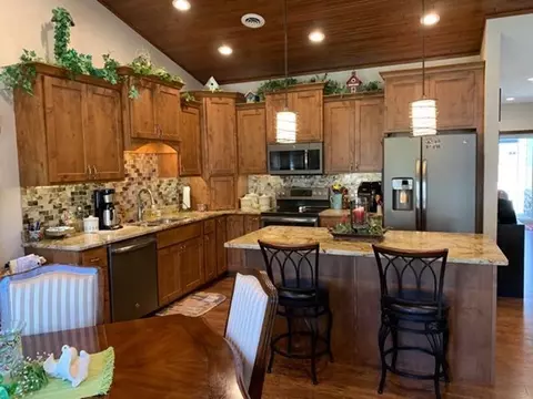 702 E Water St #3, Decorah, IA 52101 photo 4