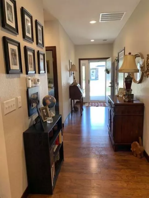 702 E Water St #3, Decorah, IA 52101 photo 3