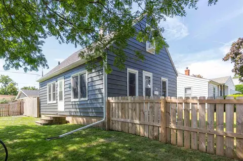 1738 Bertch Ave, Waterloo, IA 50702 photo 3