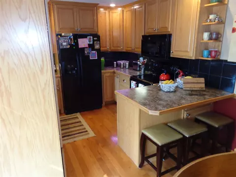 740 Progress Ave, Waterloo, IA 50701 photo 3