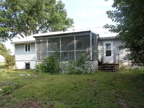 811 A, Sumner, IA 50674 photo 2