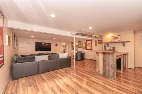 243 Ivanhoe Rd, Waterloo, IA 50701 photo 20