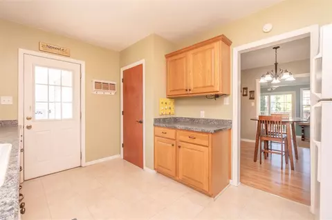 243 Ivanhoe Rd, Waterloo, IA 50701 photo 11