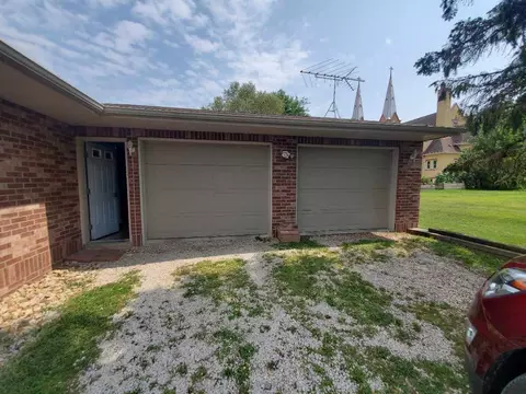 12615 Maple St, Eldorado, IA 52175 photo 5